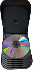 Přenosný - plastový box pro až 6 kusů CD nebo DVD média